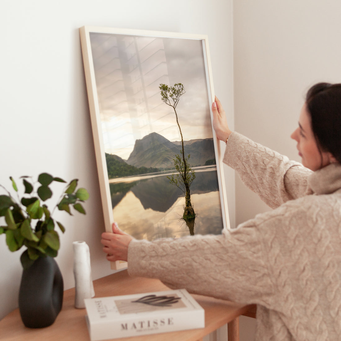 Buttermere Lone Tree print – Woman styling print