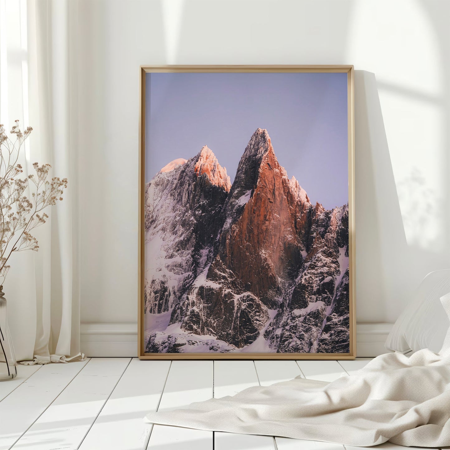 A must-have for climbers, this Les Drus wall art showcases the legendary peaks of Chamonix.