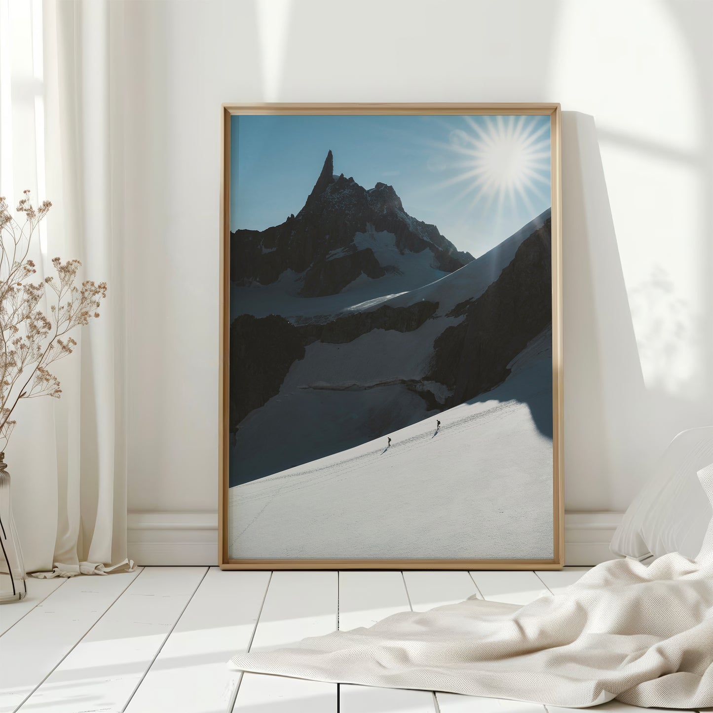 Dent du Géant – Mountaineers Crossing the Vallée Blanche Wall Art Print